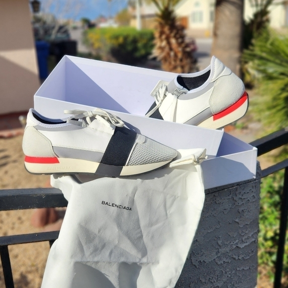 These Balenciaga Race‎ Runners - Picture 6 of 14